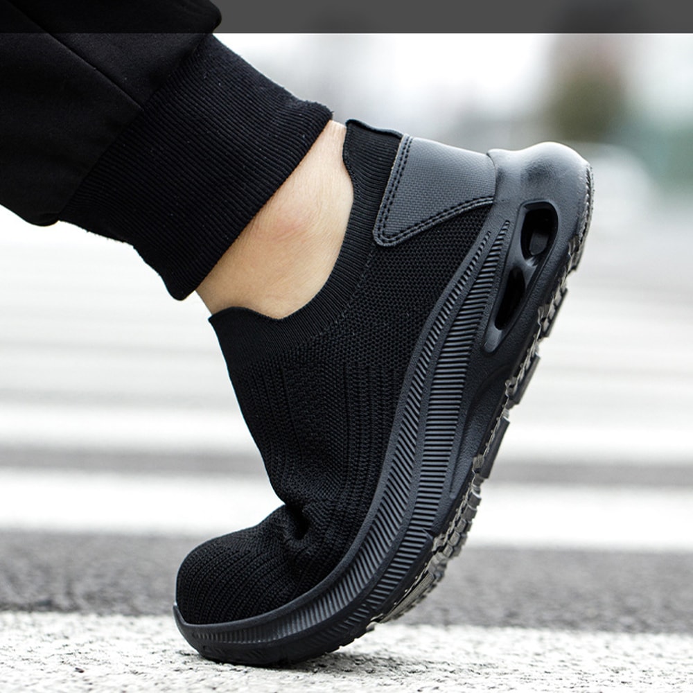 Lightweight Steel Toe Breathable Mens Work Safety Shoes Anti Smashing Anti Slip Indestructible Boots