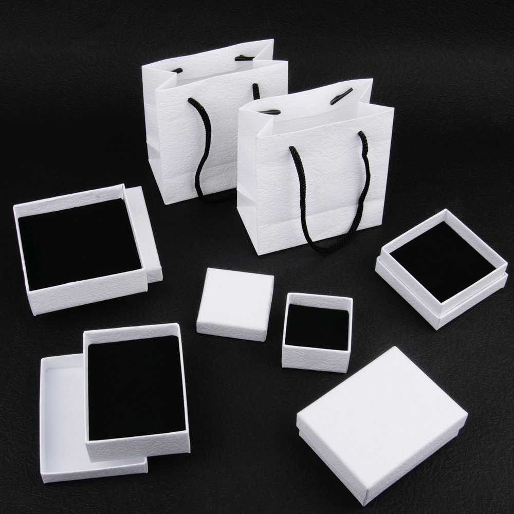 White Kraft Paper Square Jewelry Organizer Box Display Gift Boxes Engagement Ring Necklace Bracelet 0