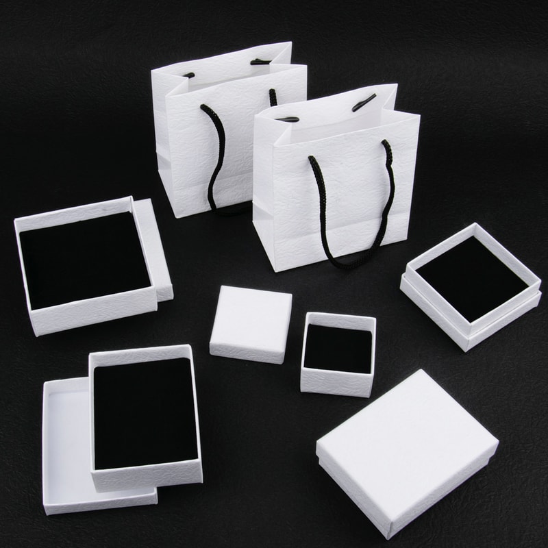 White Kraft Paper Square Jewelry Organizer Box Display Gift Boxes Engagement Ring Necklace Bracelet 0