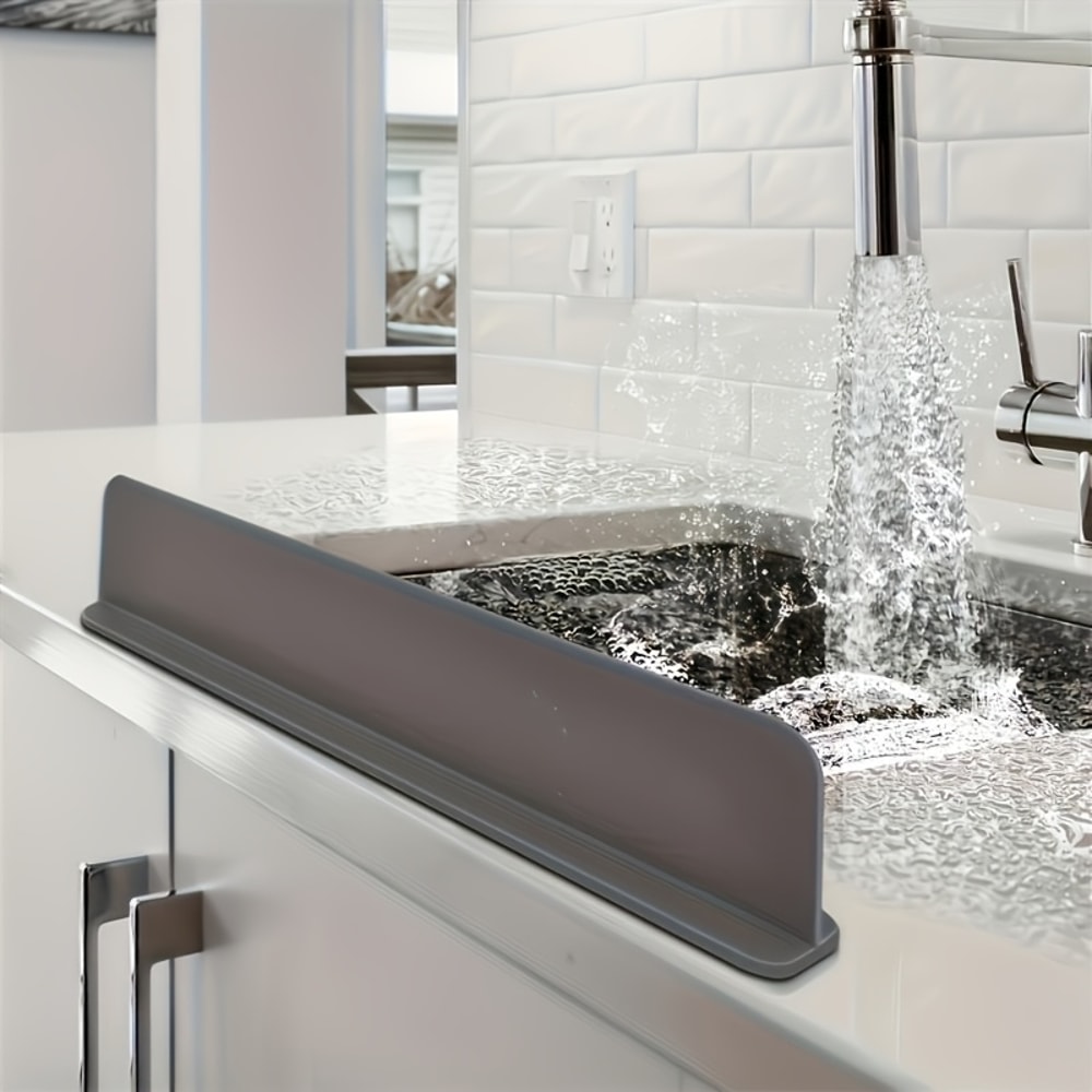 Water Barrier Silicone Sink Splash Guard With Suction Cups For Dishwashing Kitchen Lab Use 1