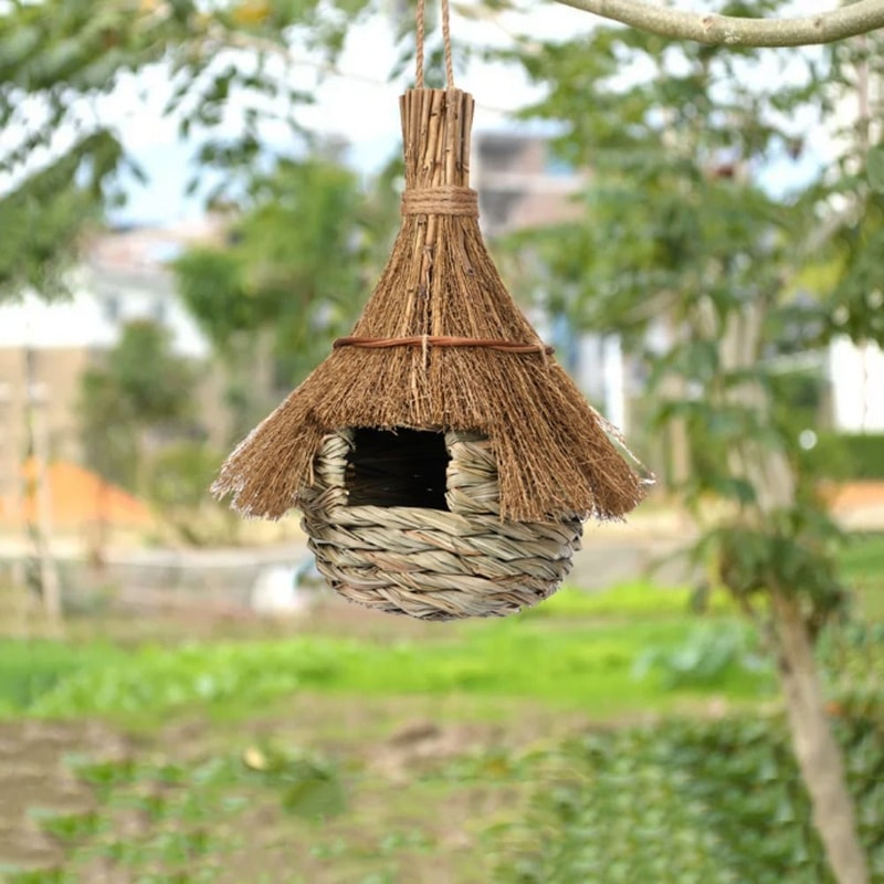 Cozy Birds Nest Shelter Ecofriendly Hand Woven Grass Bird Hut Hanging Bird House For Cold Weather 3