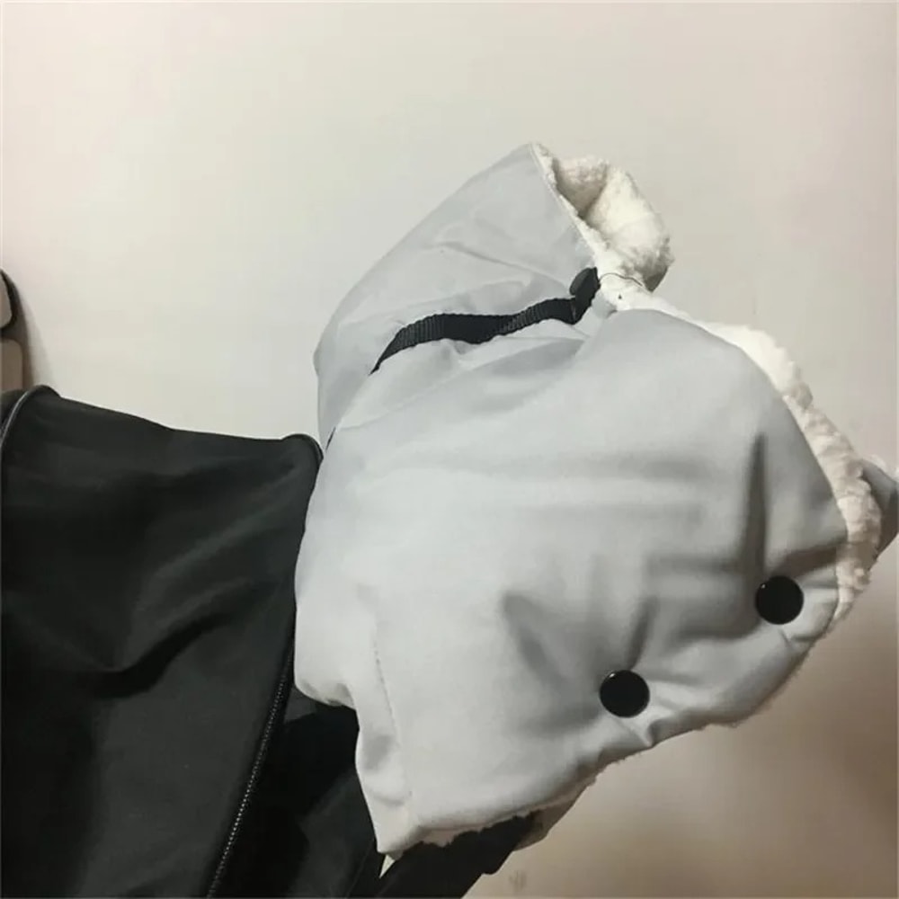 Wind And Waterproof Baby Stroller Gloves Universal Winter Warm Glove For Newborn Baby Push Chair 4