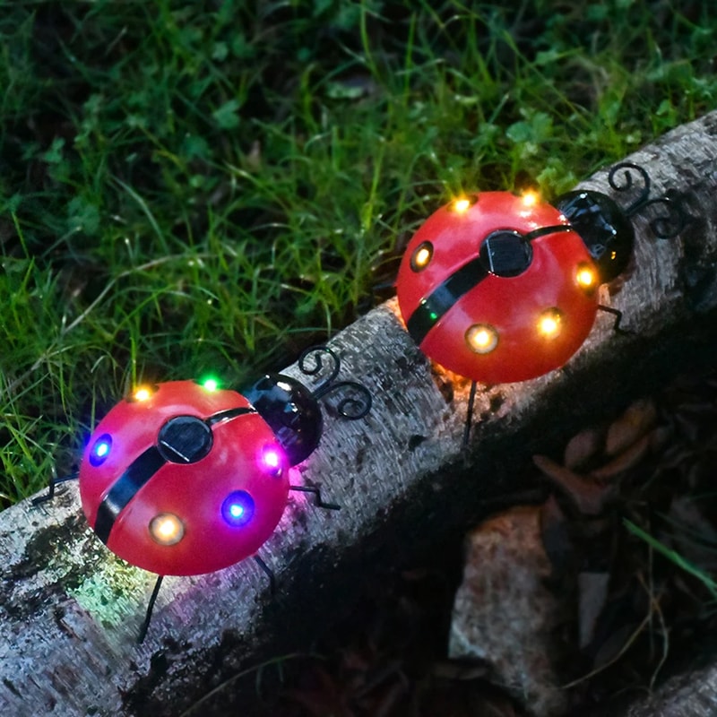 Metal Ladybug Solar Light Outdoor Hanging Beetle Ornament for Front Porch Backyard Decoration