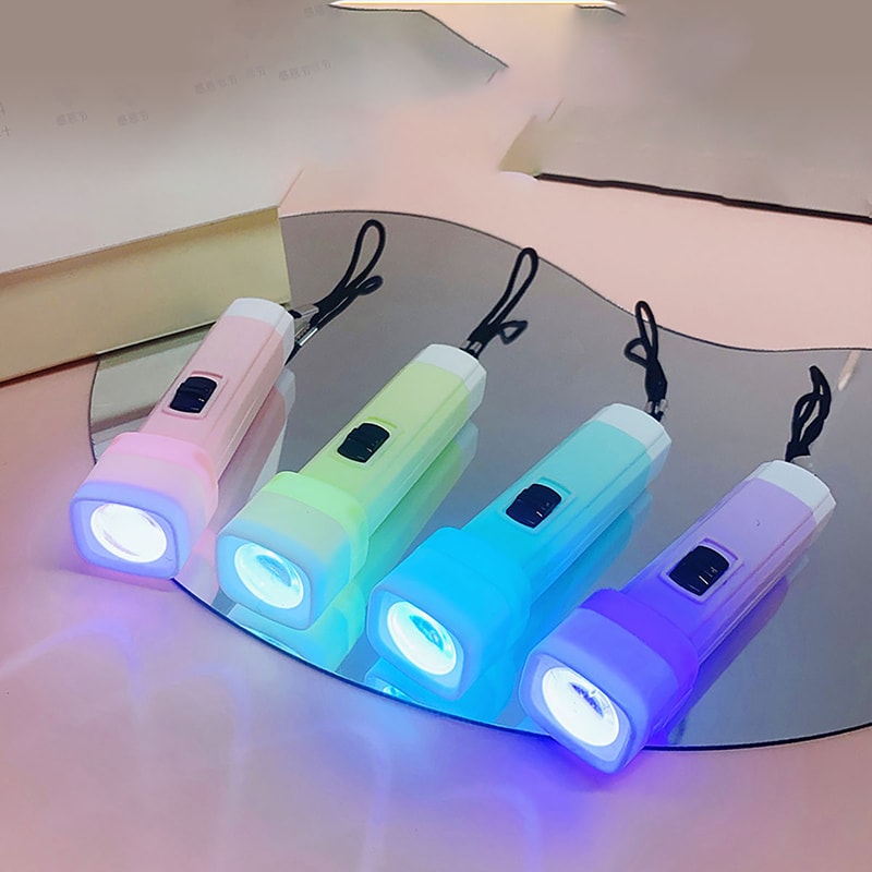 LED Mini Flashlight Kids Party Gift, Wedding Favor, Halloween Christmas Carnival Decoration for Parties