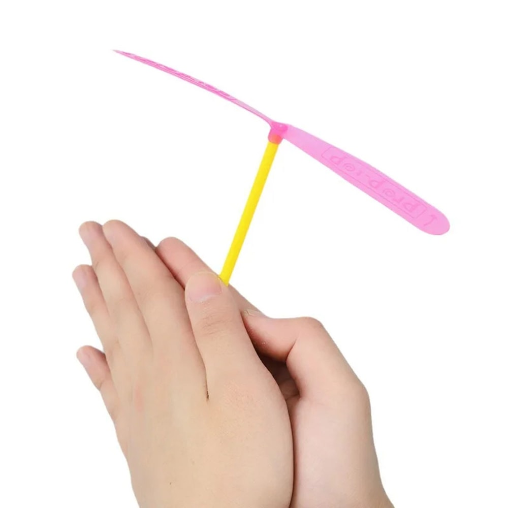 Rotating Bamboo Dragonfly Propeller Toy for Kids Outdoor Classic Flying Arrow Novelty Plastic Multicolor Random Color