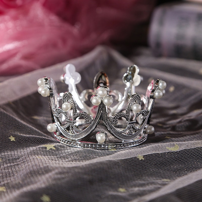 Mini Pearl Crown Wedding Cake Topper Romantic Garland Hair Ornaments Birthday Party Children Favors 5