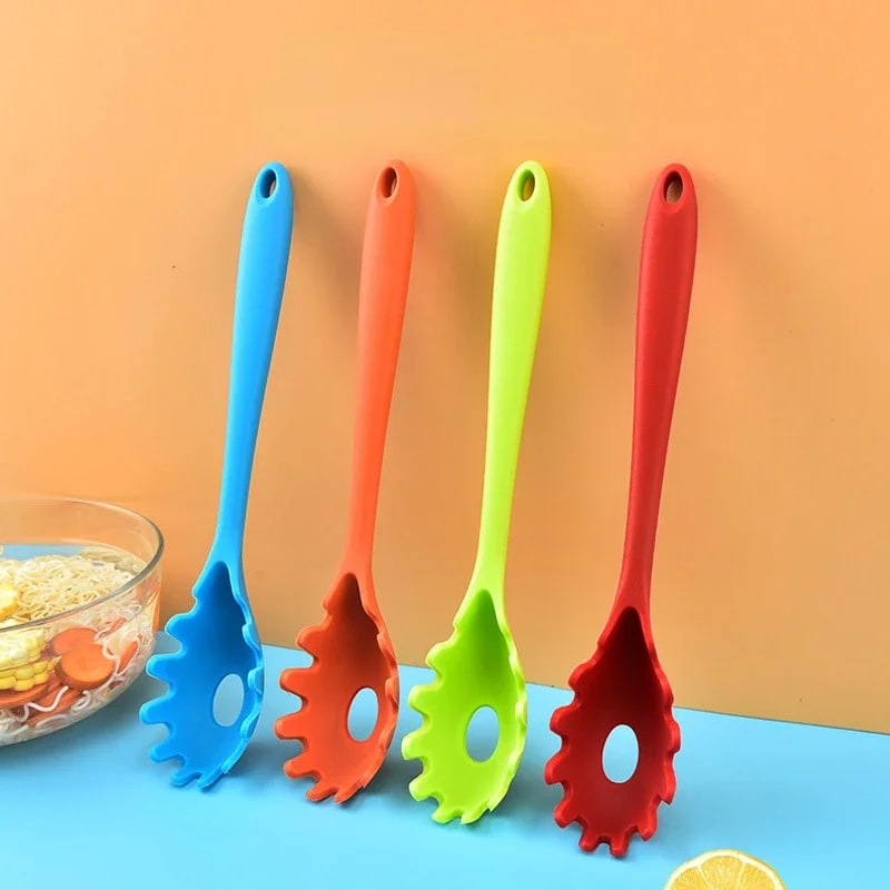 Spaghetti Spoon Silicone Colander Noodle Scoop Long Handle Nylon Drain Strainer Kitchen Tool 1
