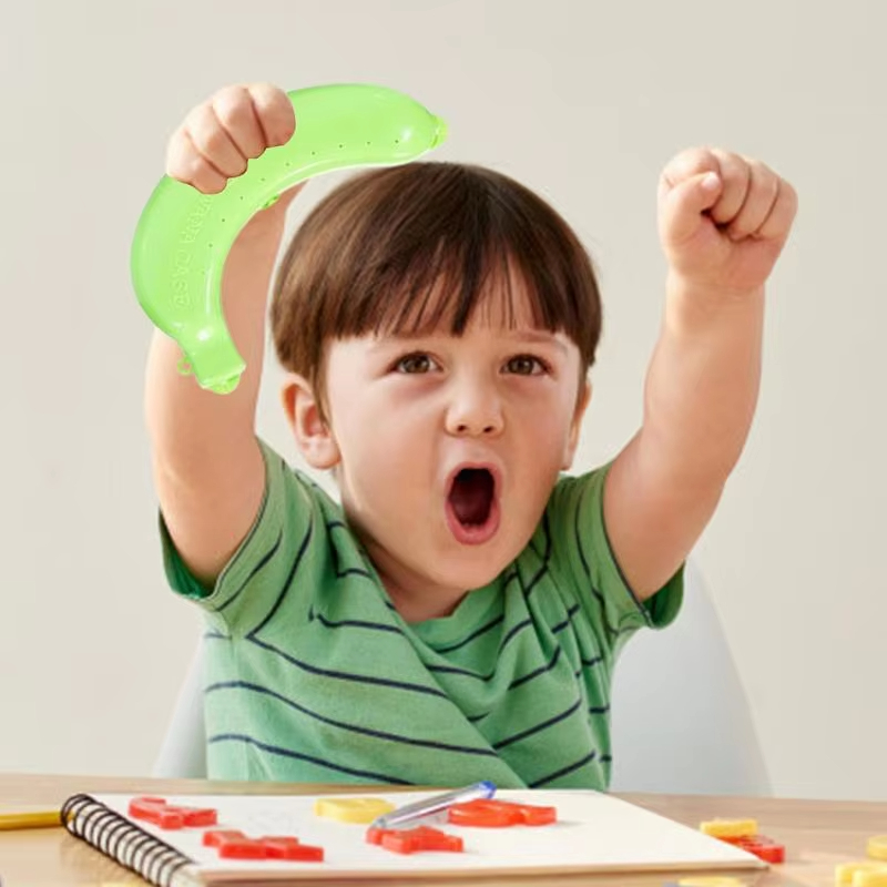 Portable Banana Save Case Box Flexible Travel Outdoor Storage Fresh Plastic Banana Shape 3