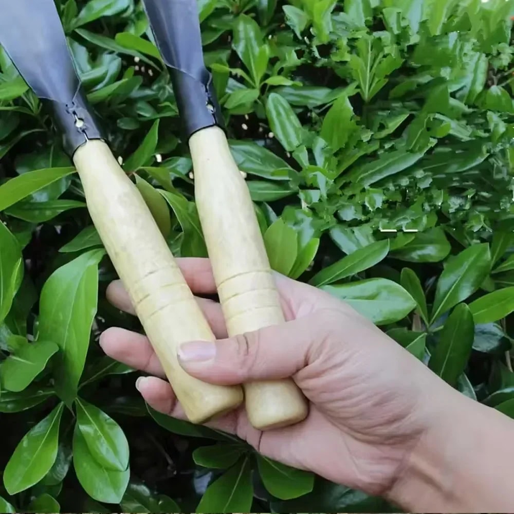 Garden Shovel For Planting Flowers Weeding And Loosening Soil With Sturdy Iron Hoe For Wild Vegetab 3