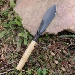 garden shovel for planting flowers weeding and loosening soil with sturdy iron hoe for wild vegetables harvesting