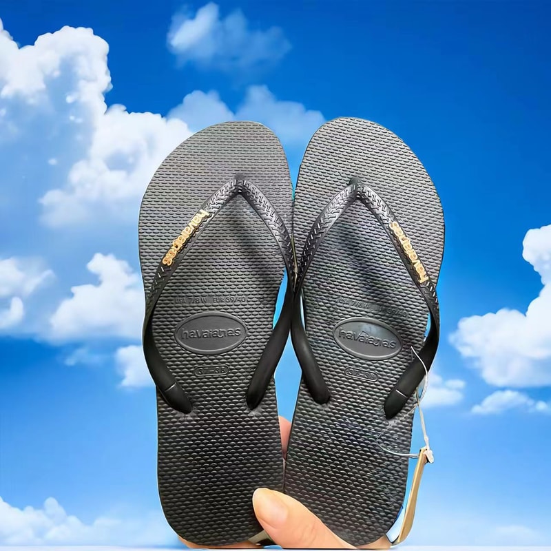 Fashionable Womens Summer Flip Flops Comfortable Outdoor Travel Slippers For Beach Casual Wear 6
