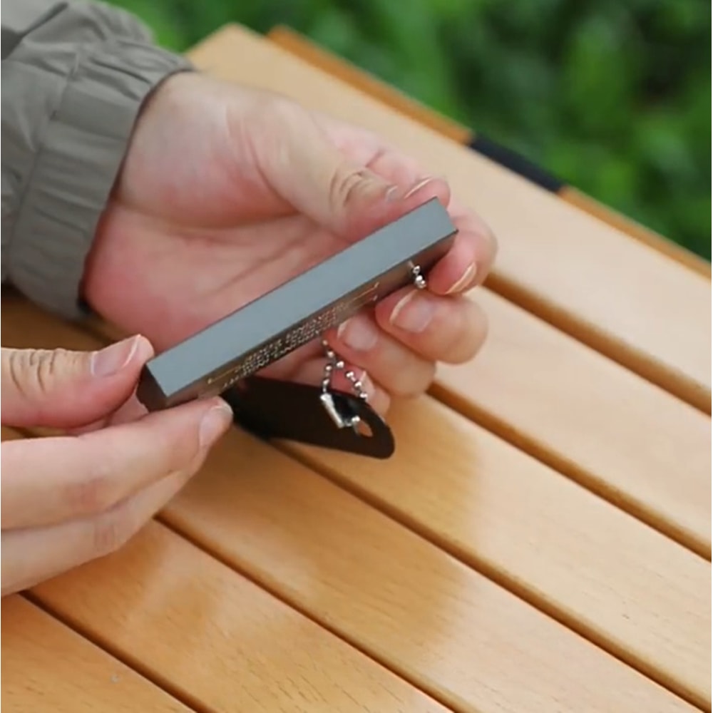 Wilderness Survival Magnesium Fire Starter Kit With Wooden Handle Portable Camping Fire Starter 4