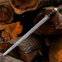 Empire Custom Handmade Damascus Steel Hunting Medieval Sword Fixed Blade Hunting Sword Straight Edge Resin Handle
