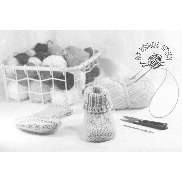 baby socks knitting pattern DAM.jpg