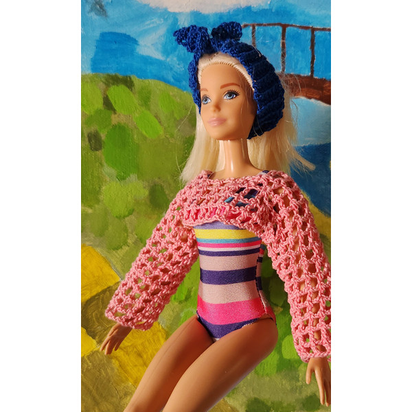 Create custom doll clothes with this Barbie mesh top pattern