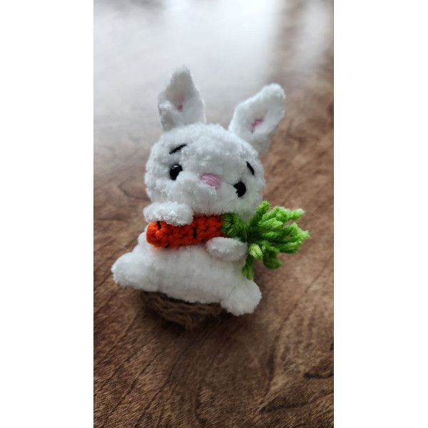 Cute bunny amigurumi for Easter