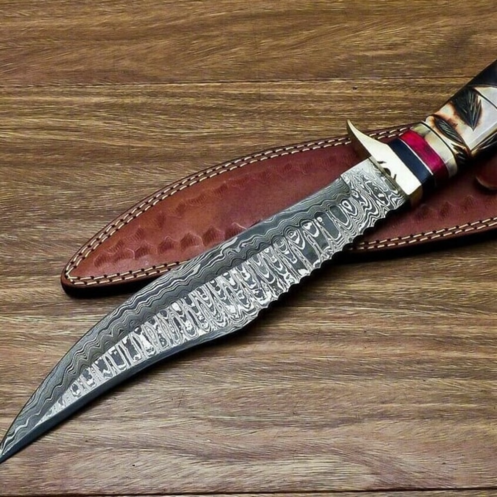 Damascus Steel Hunting Bowie Knife With Handmade Cow Leather (1).jpg