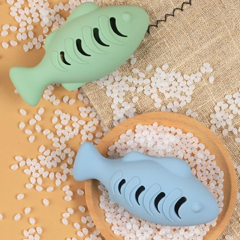 Interactive Silicone Fish Cat Toy Treat Dispenser for Active Cats