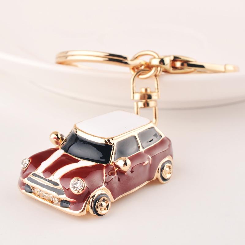 Mini Beetle Car Keychain Durable Metal Car Key Pendant Gift 2