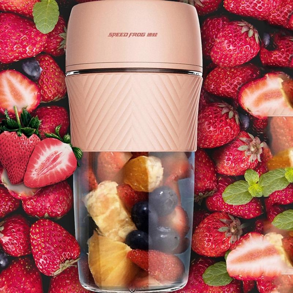 Portable USB Rechargeable Mini Blender, Compact Personal Fruit Smoothie Juicer Cup