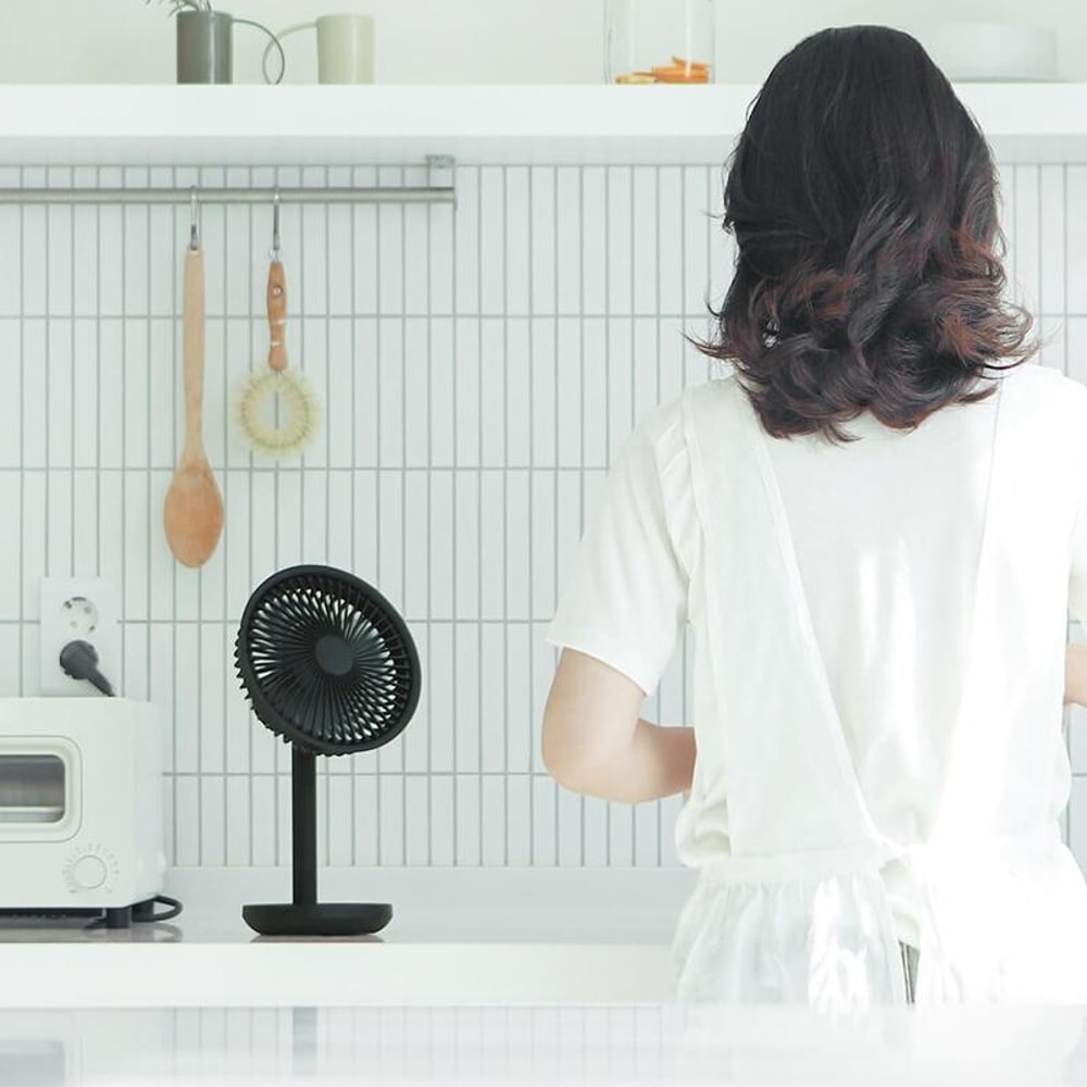 USB Rechargeable Mini Desk Fan With 3 Speed Quiet Cooling For Office Dorm Travel 2