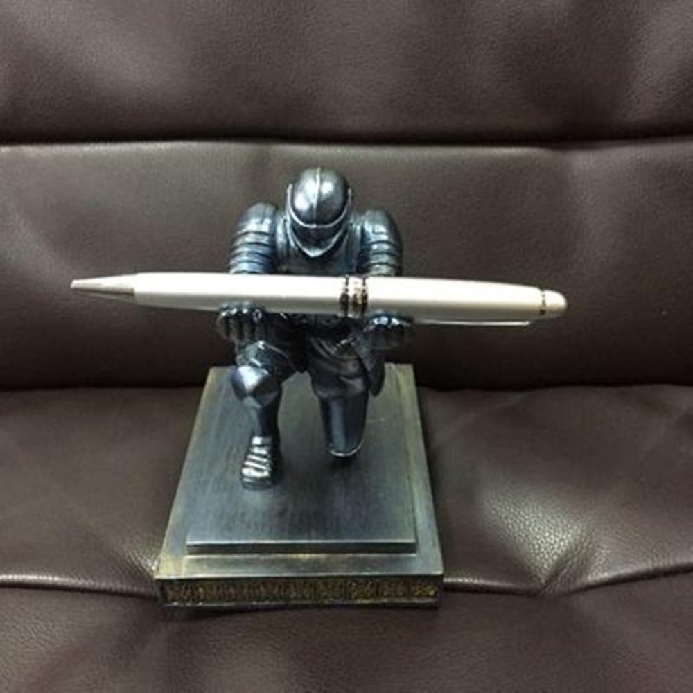 Executive Knight Resin Pen Holder Desktop Organizer For Office Desk Storage 2