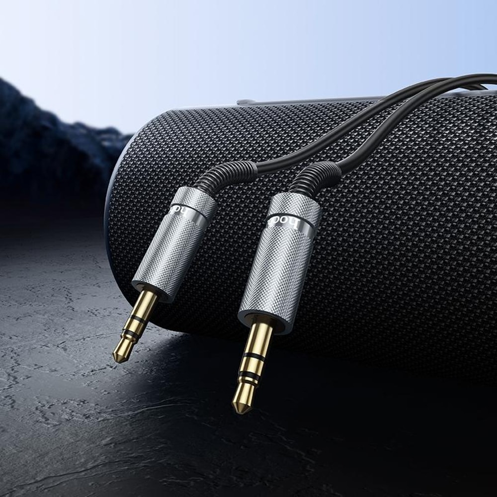 Coiled AUX Cable 35mm Stereo Spring Audio Cable 3m Stretch 1