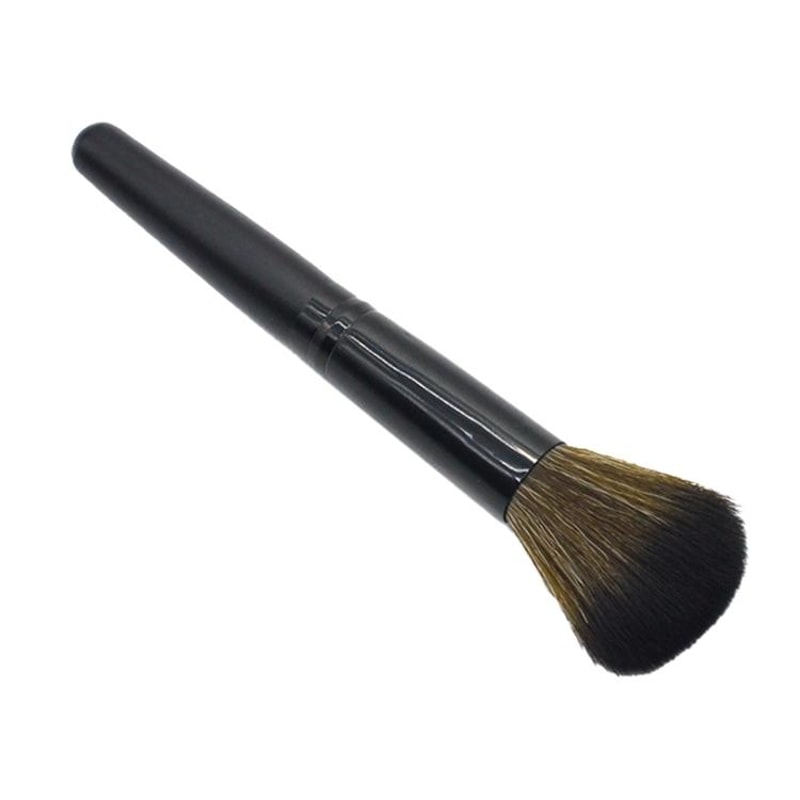 Foundation Brush With Wooden Handle For Flawless Blending 2