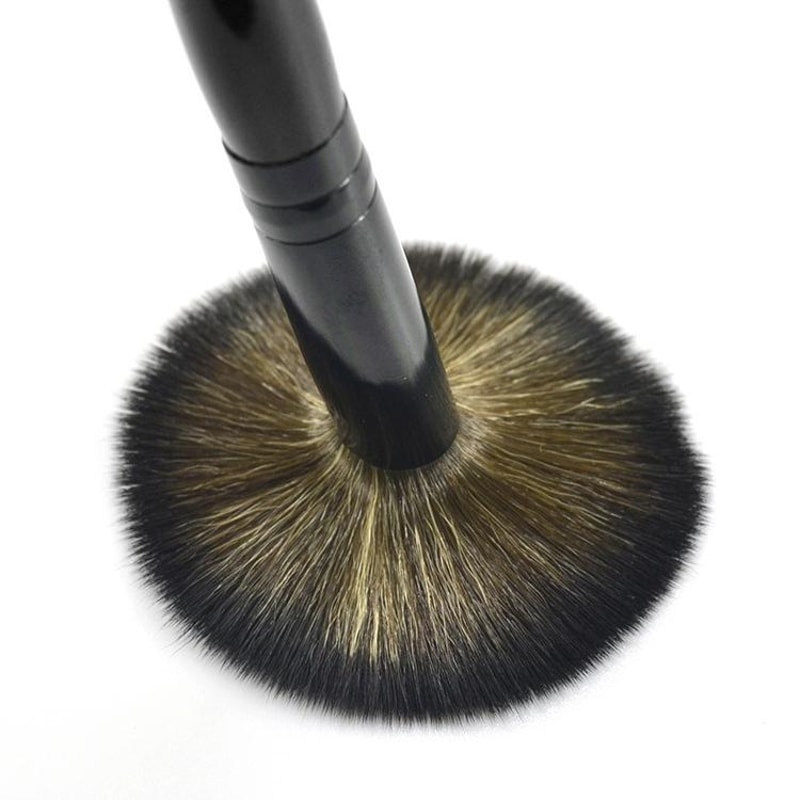 Foundation Brush With Wooden Handle For Flawless Blending 6