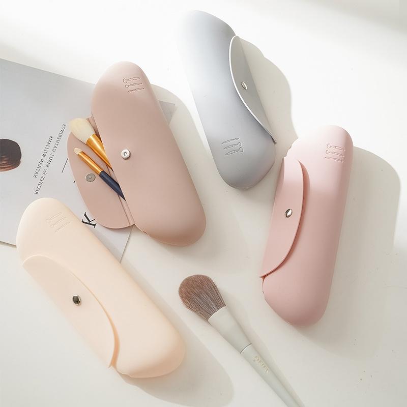 Silicone Makeup Brush Organizer Bag Portable Waterproof Cosmetic Travel Case 8