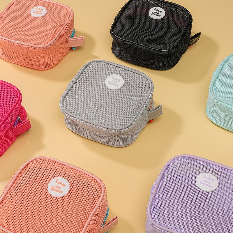 Lightweight Travel Toiletry Bag Mesh Cosmetic Organizer Pouch For Beach And Daily Use 1