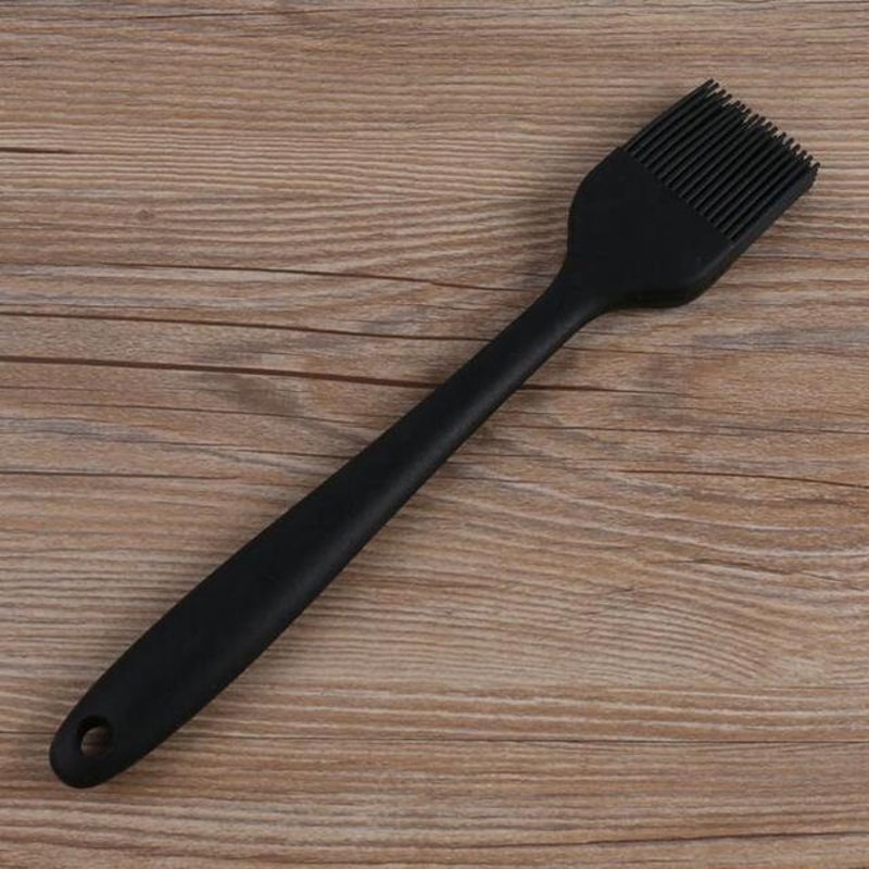 Silicone Basting & BBQ Oil Brush Heat Resistant Pastry Brush for Baking & Grilling Kitchen Tool