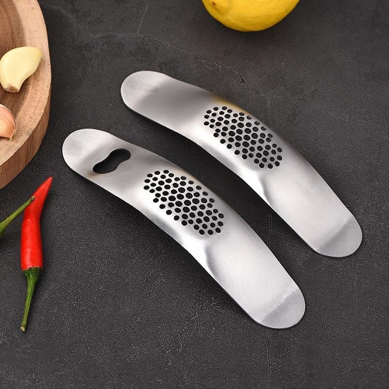 Stainless Steel Garlic Press Roller Manual Garlic Mincer Kitchen Tool 5