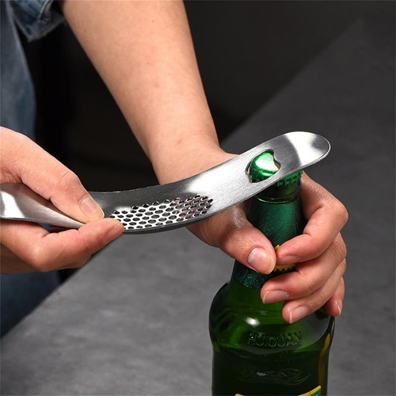 Stainless Steel Garlic Press Roller Manual Garlic Mincer Kitchen Tool 9