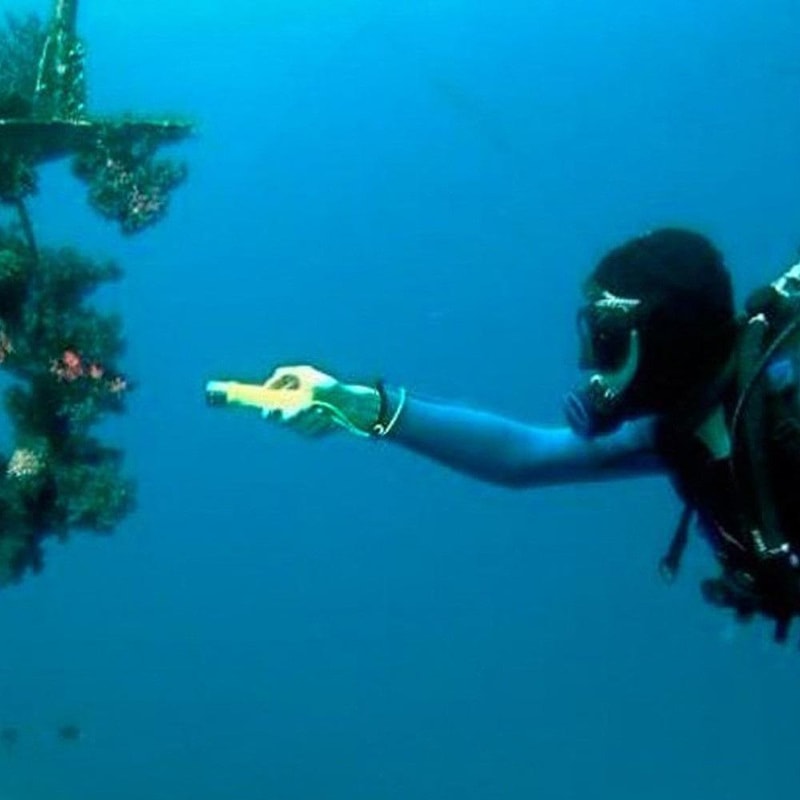 AquaBeam IP68 Diving Flashlight For Underwater Fishing Boating Outdoor Adventures 6