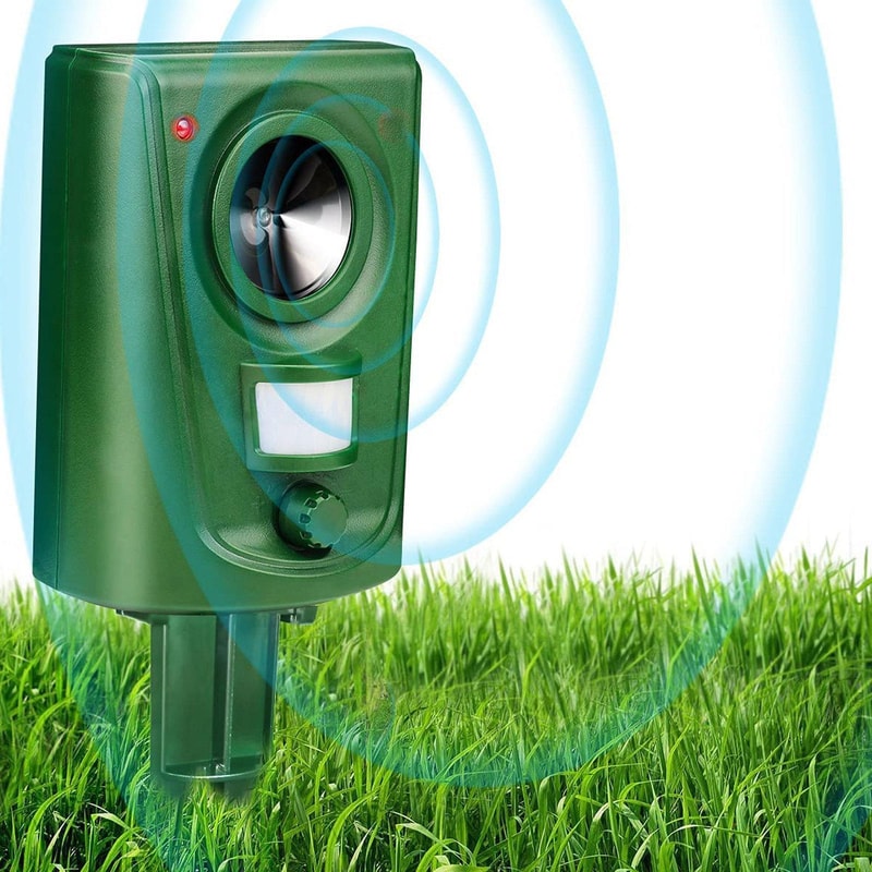 Ultrasonic Animal Repeller Waterproof Outdoor Pest Deterrent for Gardens & Yards