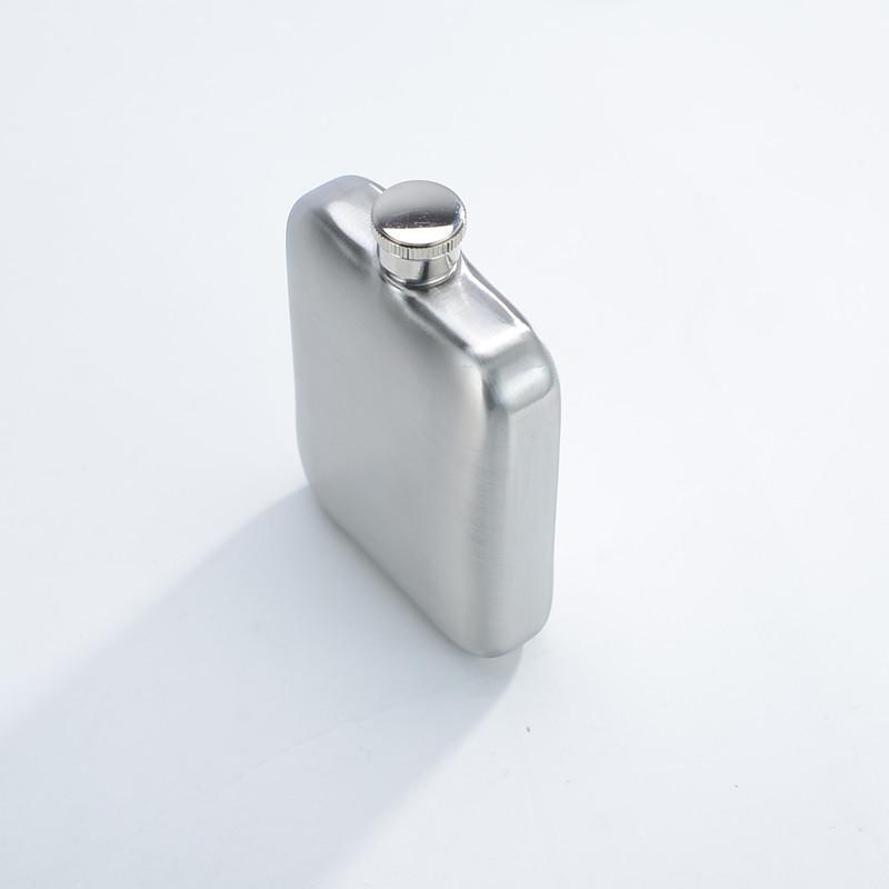 Portable 6oz Hip Flask For Liquor Leakproof Stainless Steel Flask With Screw Cap For Whiskey Spiri 2