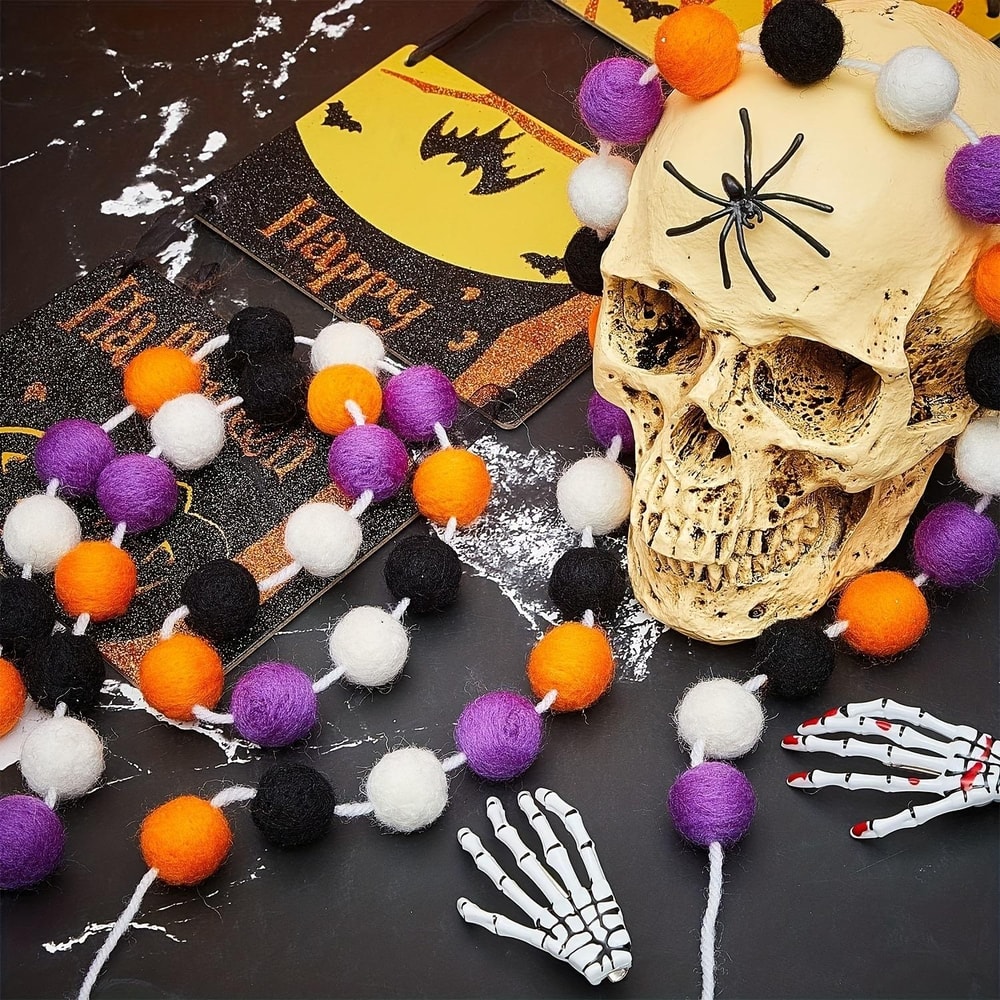 Halloween Felt Ball Garland 2m Spooky Pom Pom Hanging Decoration For Parties Home Decor 1