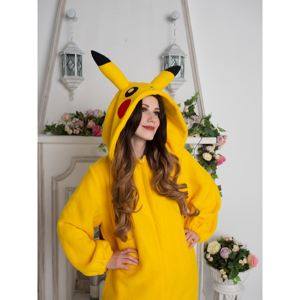 Pikachu pokemon kigurumi 01.jpg