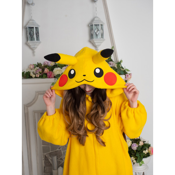 Pikachu pokemon kigurumi 08.jpg