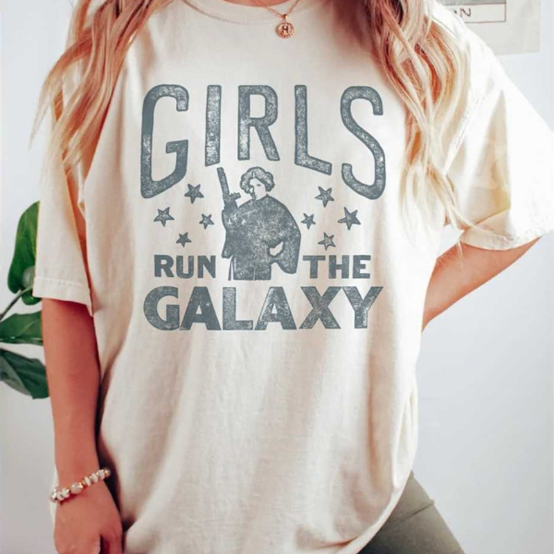MR224202313739vintagestarwarsprincessleiagirlsrunthegalaxyshirtimage1jpg