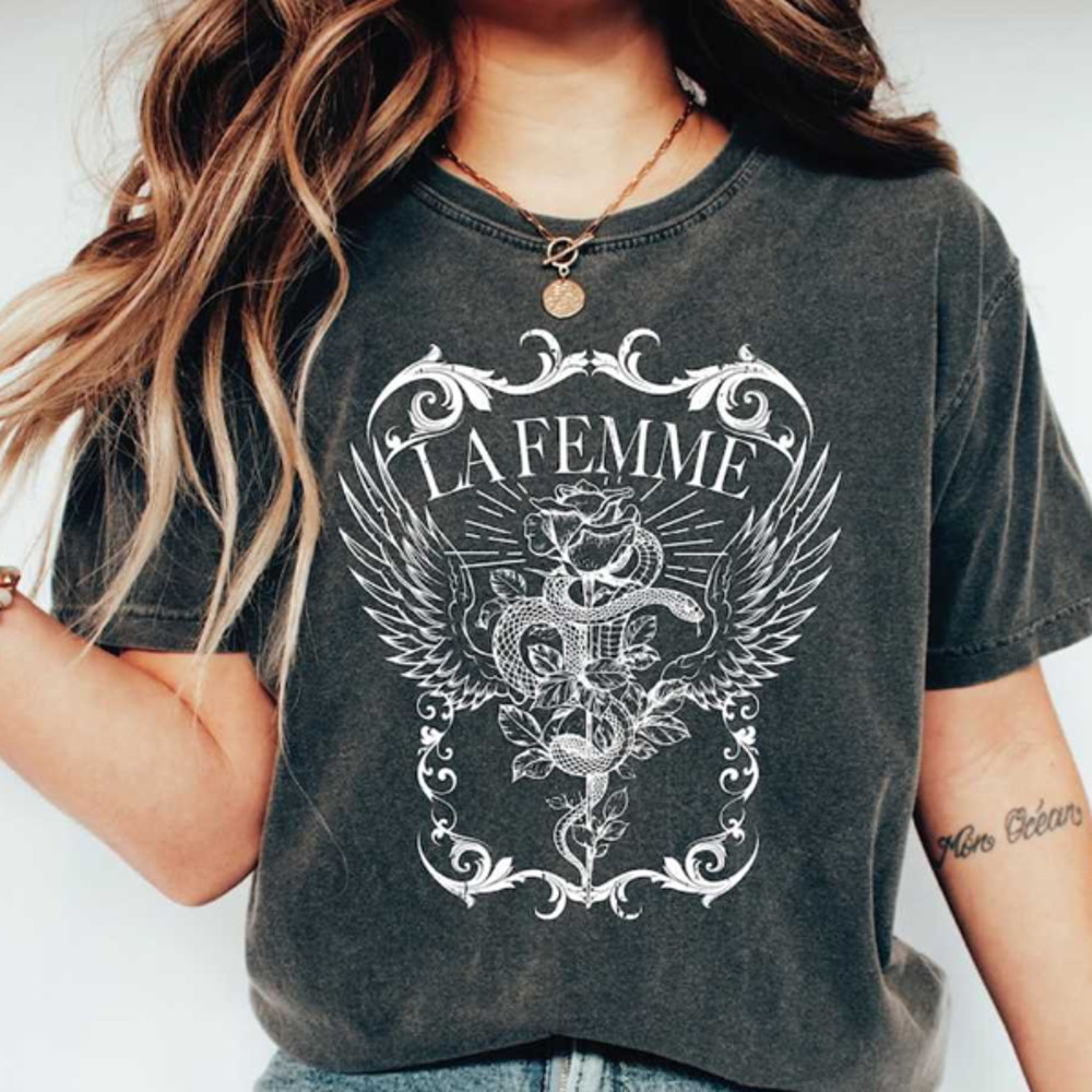 MR2710202311266lafemmecomfortcolorsshirtsnakeandrosedarkartcomfortimage1jpg