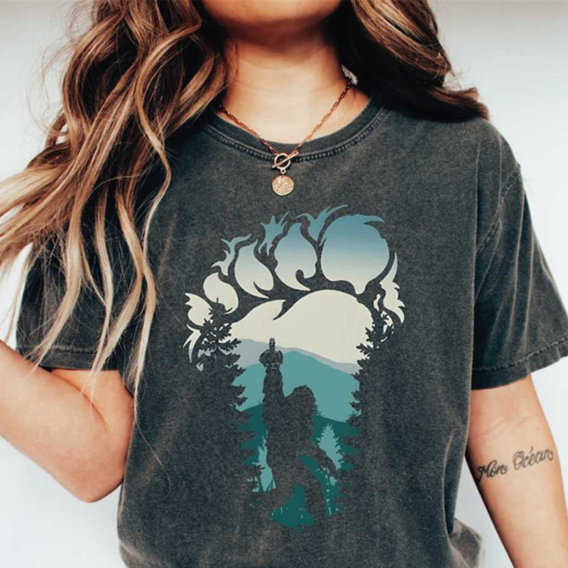 MR2710202311840sasquatchbigfootcomfortcolorsshirtewpeoplebigfootimage1jpg