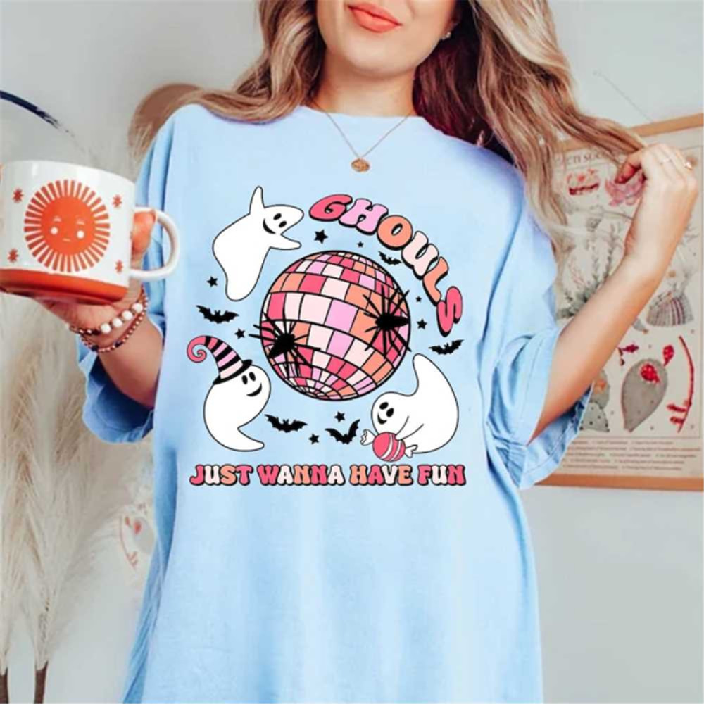 MR2710202393132halloweenghoulsjustwannahavefuntshirtretropinkimage1jpg