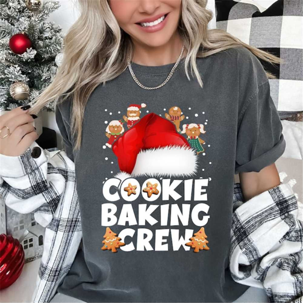 MR2710202392436cookiebakingcrewchristmassantagingerbreadteamtshirtimage1jpg