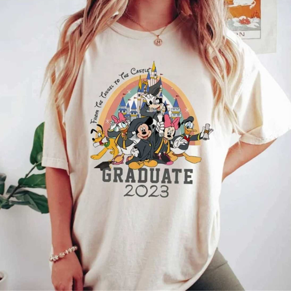 MR2542023151324disneygraduate2023comfortcolorsshirtmickeyandfriendsimage1jpg