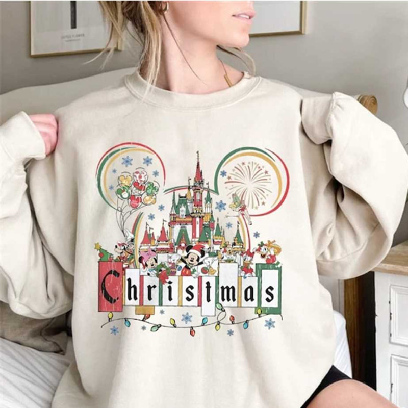 MR2542023225236retrodisneylandchristmassweatshirtmickeyandfriendsimage1jpg