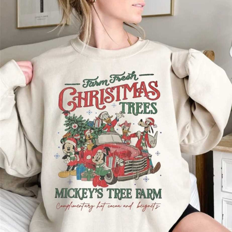 MR2642023101243christmasmickeystreefarmsweatshirtmickeyandimage1jpg