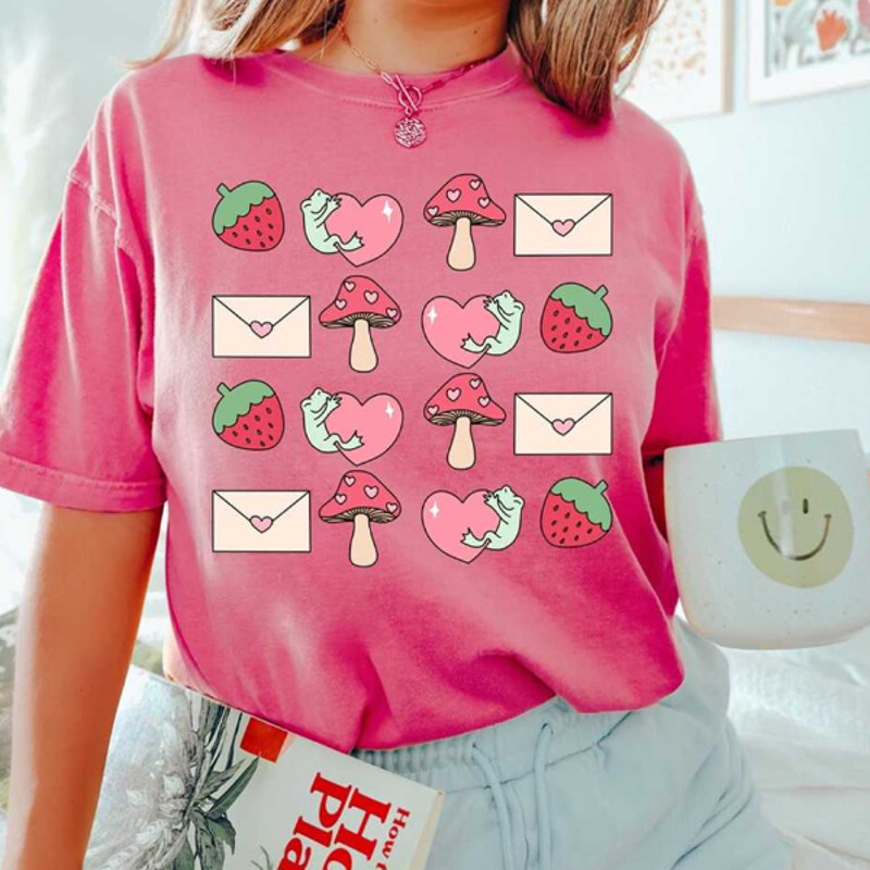 MR352023174615cutewomensvalentinesdayshirtstrawberrylettersfrogheartimage1jpg