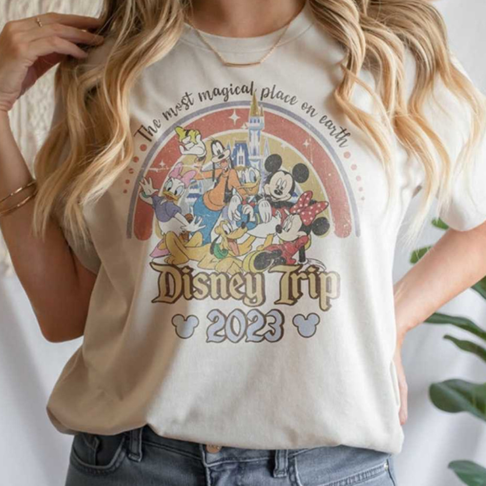 MR45202385247themostmagicalplaceonearthshirtvintagewaltdisneysandjpg